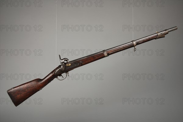 Infantry rifle M1815 nr.1 or percussion gun with ramrod and bayonet of the Rotterdam militia, infantry rifle percussion gun