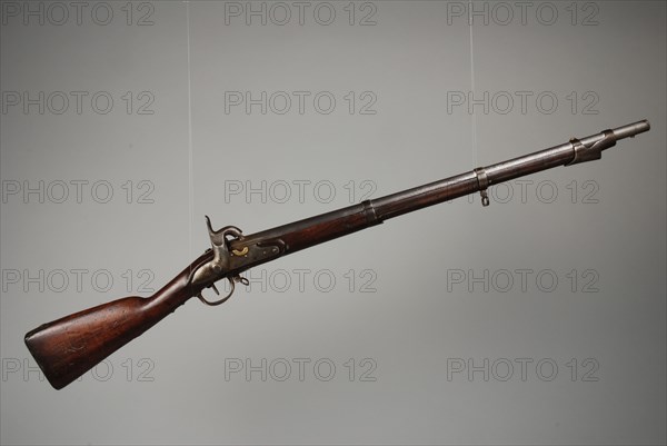 Sapper's gun M1815 or percussion gun with ramrod and bayonet, used by the boys of the Gereformeerde Weeshuis, Rotterdam, rifle