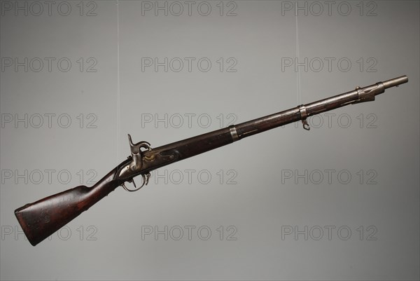Sapper's gun M1815 or percussion gun with ramrod and bayonet, used by the boys of the Gereformeerde Weeshuis, Rotterdam, rifle