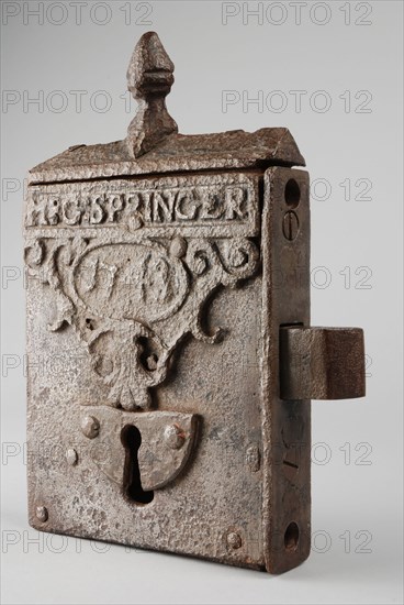 Mr. C. Springer, Cabinet shaped bolt lock with inscription MRC. Springer 1743, coming from the Stock Exchange gate, lock closing