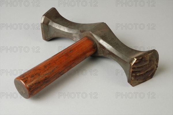 Pewter hammer, hammer from casting, hammer tool kit metal iron wood veneer, forged Hammer Short round wooden handle. Elongated