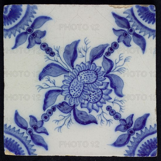 Ornament tile, flowers, around leaf work, corner motif quarter rosette, wall tile tile sculpture ceramic earthenware glaze