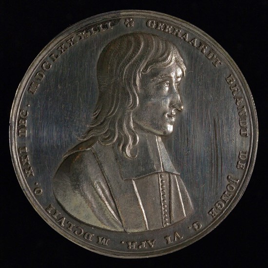 design: R. Arondeaux, Medal on the death of Geeraardt Brandt de Jonge, penning footage silver, bust half way to the right