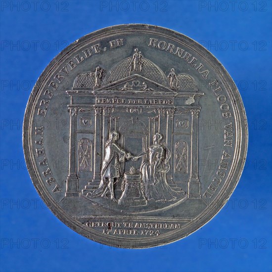 Medal on the 25th wedding anniversary of Abraham Erberveldt and Cornelia Ploos van Amstel on April 17, 1749, wedding medal