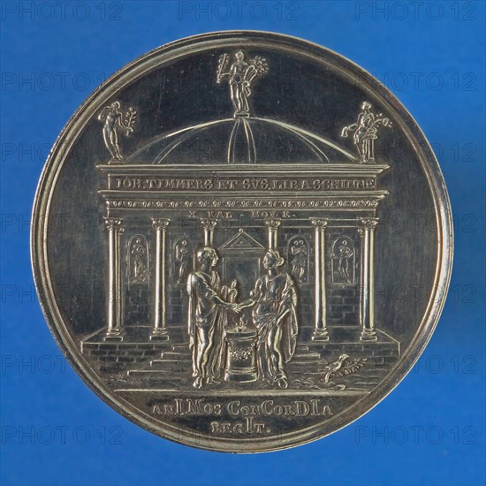 M. Holtzhey, Medal at the 25-year-old real estate of Johannes Timmers and Suzanna Libertina van Schinne on November 10, 1728