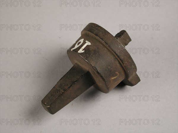 Two-piece bronze mold for screw cap of bottle or jug, mold casting tool tools kit metal bronze, cast turned Two-piece