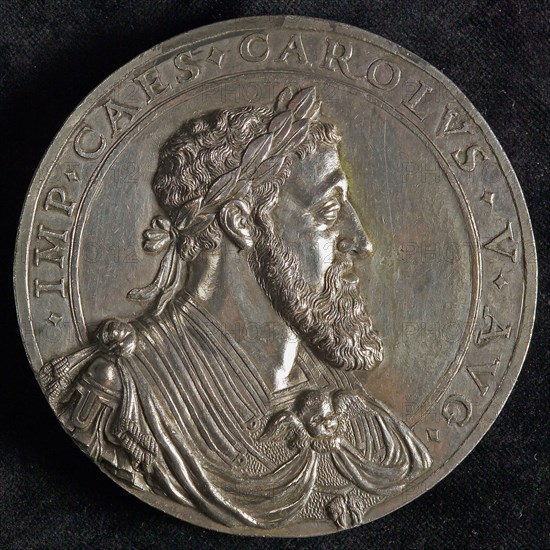 Medal on Charles V and Philips II, penning footage silver, Bust of Charles V to the right in Roman costume with laurel wreath