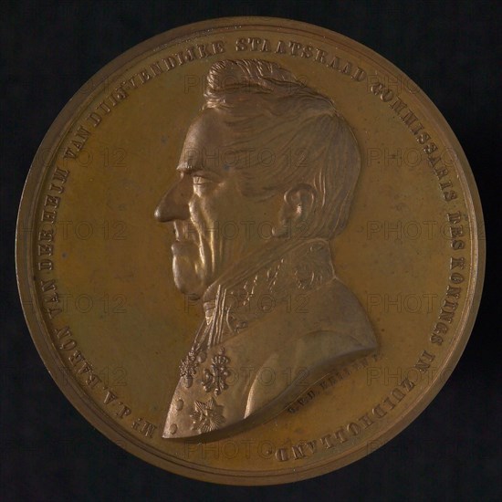 design: David van der Kellen, Medal in honor of Mr. J.. Baron van der Heim van Duijvendijke, penning footage bronze, struck