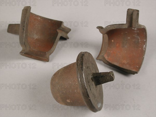 Three parts of four-piece bronze mold for small cups, mold casting tool tools equipment base metal bronze, cast turned Four