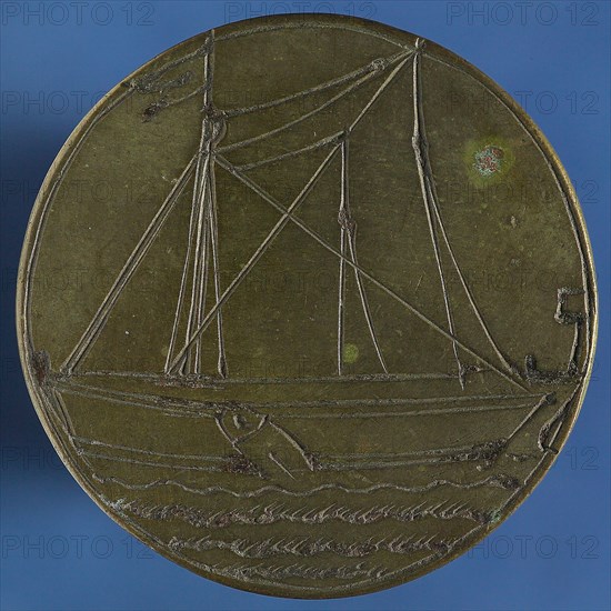 Medal der Kleinschippers in Rotterdam, no. 57, guild penny penning identification bearer brass, sailing ship sailing to the left