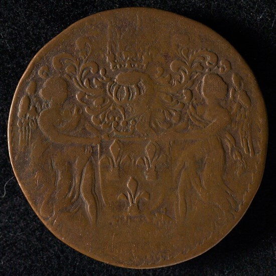 French medal, jeton utility medal medal exchange copper, helmeted escutcheon with three lilies (2-1) with two winged females