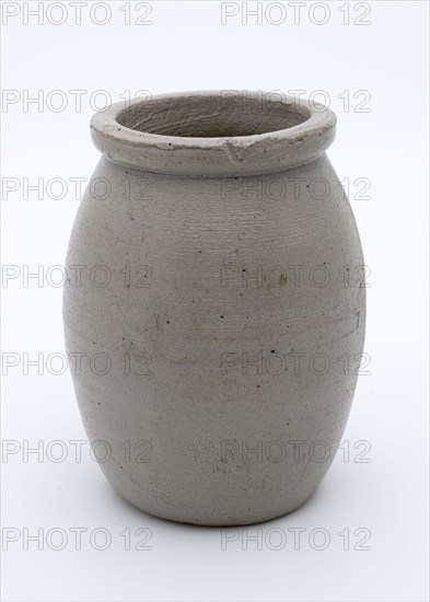 Gray mustard jar with profiled upper edge, mustard pot pot holder soil find ceramic stoneware glaze salt glaze, rotated Oval