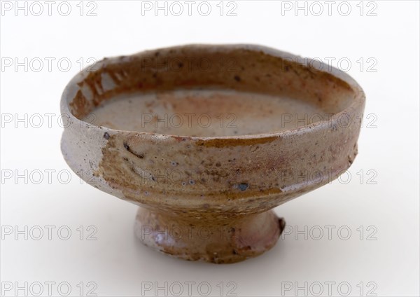 Stoneware drinking bowl low model with vertical top edge, sparingly glazed, bowl scale bowl tableware holder soil find ceramic