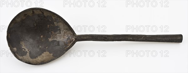 Dirck Hendricksz. van Lier, Pewter spoon with fig-shaped container and hexagonal handle and Rotterdam tin mark, spoon cutlery