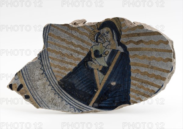 Fragment majolica dish with Mary with Christ child, dish crockery holder soil find ceramic earthenware glaze tin glaze lead