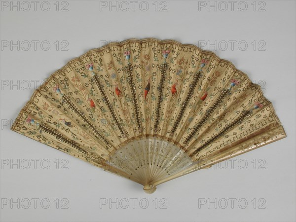 Fan, painted silk leaf, horny legs, range of clothing accessory clothing silk horn metal, painted Range with cream-colored silk