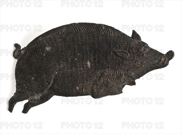 Tin toy wild boar, miniature toy relaxant model soil find tin metal, cast Pewter image of wild boar detail well visible