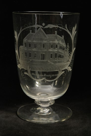 Cup engraved with Schielandshuis and Museum Boojmans, cup drinking glass drinking utensils tableware holder glass, gram free