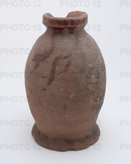 Pottery pot on stand, baluster shape, was used in the sugar industry, sugar pot pot holder soil find ceramic earthenware glaze