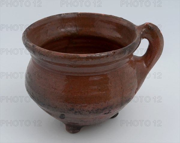 Pottery cooking jug, grape-model, entirely glazed, bandoor, on three legs, cooking pot crockery holder utensils earthenware