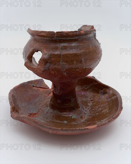 Pottery oil lamp, snot nose, small pot with hanging ear and spout, above dish, oil lamp lamp lighting tool earth discovery