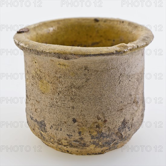 Pottery ointment jar, white shard, internally glazed yellow, ointment jar pot holder soil find ceramic earthenware glaze lead