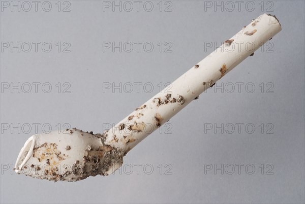 Hendrick Jansz., Clay pipe, marked, from the waste from Rotterdam pipe making, clay pipe smoking equipment smoke floor