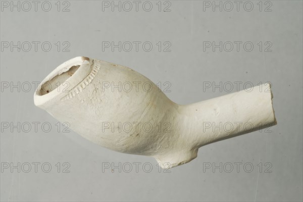 Hendrick Jansz., Clay pipe, unnoticed, from the waste from Rotterdam pipe making, clay pipe smoking equipment smoking ground