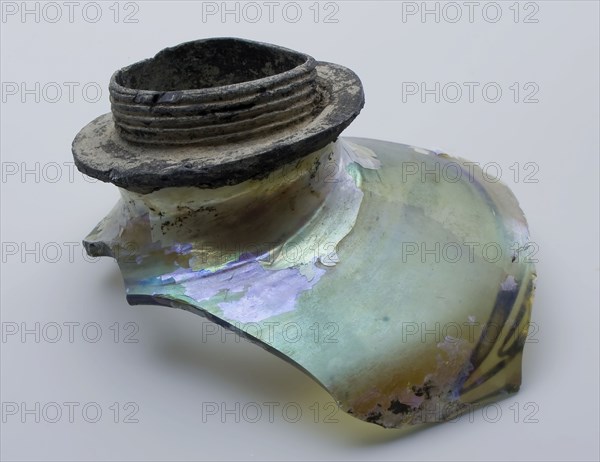 Fragment of shoulder, neck and closure of square (stock) bottle, cellar bottle? bottle holder soil find glass tin, free blown