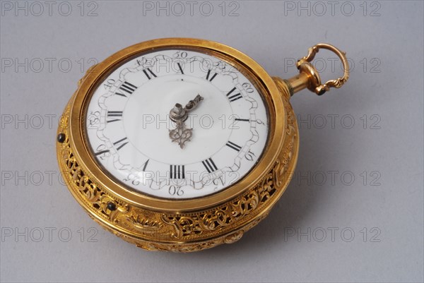 William Gib Junior, Pocket watch with golden ajour outside cabinet, ajour inner case with inset inside shell and dust case