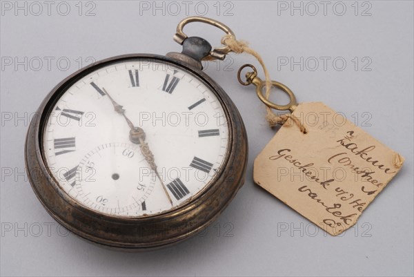 Johnson, Edward, Pocket watch with white-enamel dial and gold hands with dust cover in outer box and winding-up key