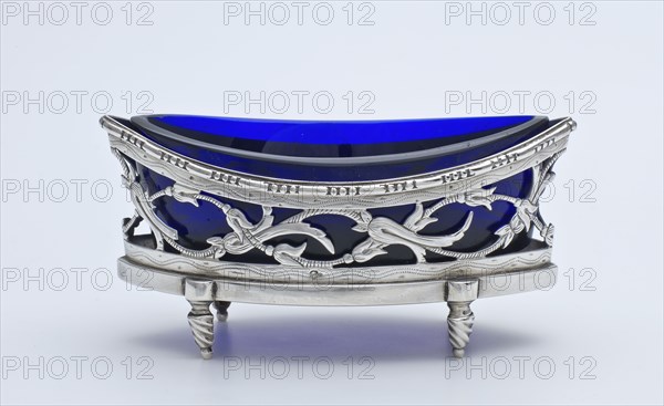Silversmith: Johannes Jansen, Salt container: silver holder with blue glass tray, salt barrel tableware holder silver glass