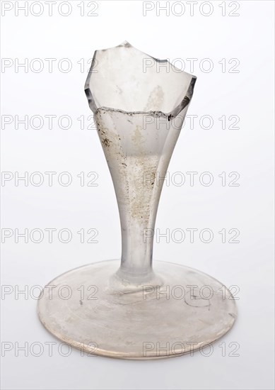 Foot fragment goblet or flute glass, stem facet cut to seven planes, flute glass drinking glass drinkware tableware holder soil