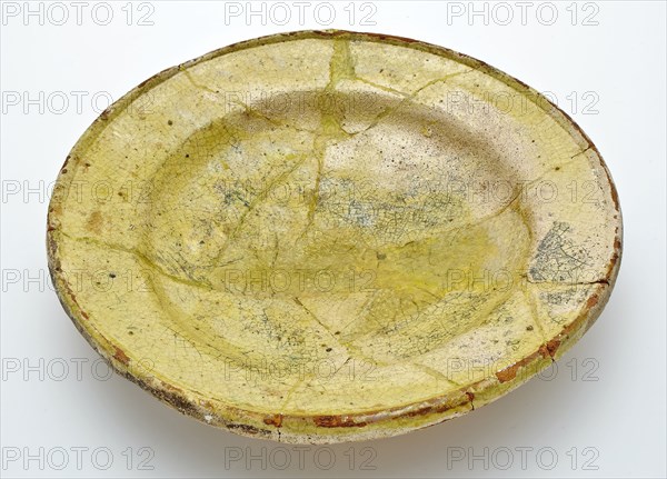 Pottery plate on stand fins, red shard, internal glazed yellow, plate dish crockery holder soil find ceramic earthenware glaze