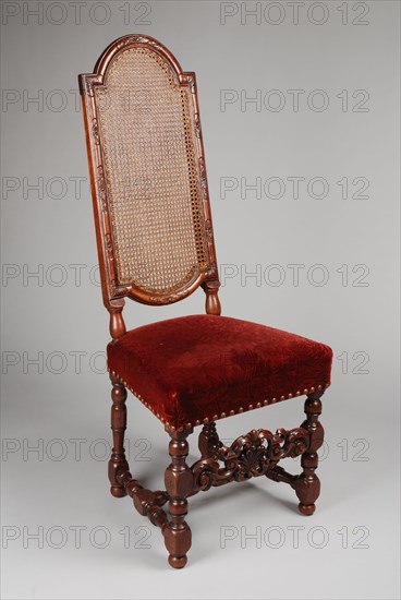 Walnut Régence chair, chair furniture interior design wood walnut velvet rattan, High braided backrest and red velvet seat