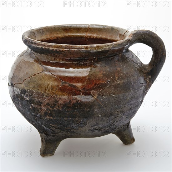 Pottery cooking jug, grape-model, on three legs, one ear, wide and rounded, grape cooking pot tableware holder kitchenware