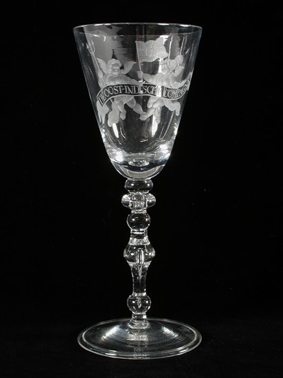 Chalice with engraved with The East = Indian Company and VOCR, wine glass drinking glass drinking utensils tableware holder