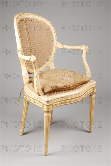 Cream-white Louis Seize medallion armchair, medallion chair seat furniture furniture interior design wood elm wood paint gold