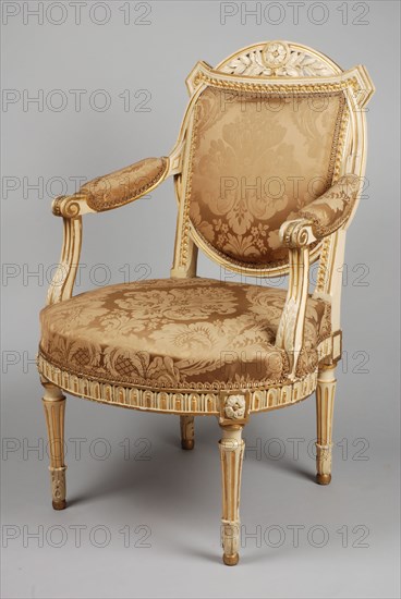 White painted, partly gilded Louis Seize armchair, armchair seat furniture furniture interior design wood beechwood lacquer gold