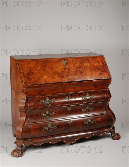 Carrot walnut veneered rococo flap secretary, secretary furniture furniture interiors wood oakwood burr walnut walnut brass iron