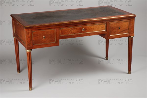 Mahogany Louis Seize desk flat, desk furniture furniture interiors wood oak mahogany brass leather, Mahogany Louis Seize desk