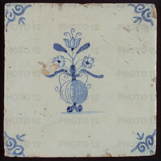 Tile, flower vase, blue decor white ground, corner filling oxen head, wall tile tile sculpture ceramics pottery glaze tin glaze