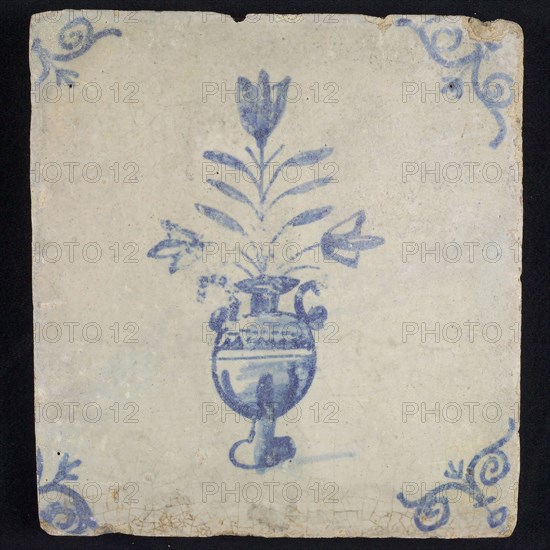 Tile, flowerpot, blue decor on the white ground, corner filling of ox's head, wall tile tile image ceramics pottery glaze tin