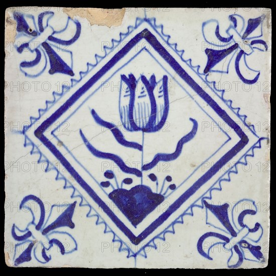 Flower tile with tulip in serrated square, blue decor on white ground, corner filling lily, wall tile tile sculpture ceramic