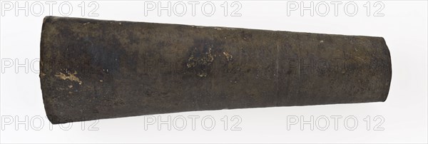 Raises knife in the form of tapered, hollow tube, has knife cutlery soil find copper? metal, Tapered hollow shaft archeology