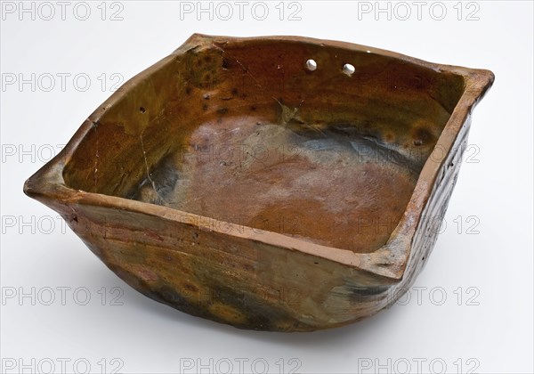 Earthenware bowl with convex bottom and small soul, square, glazed, bowl bowl bowl kitchenware soil find ceramic earthenware