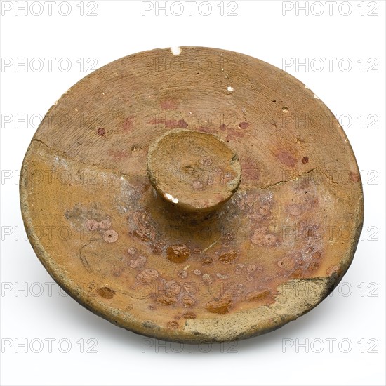 Earthenware lid with recessed button as handle, red shard, lid closure soil found ceramic earthenware, hand-turned baked Lid red