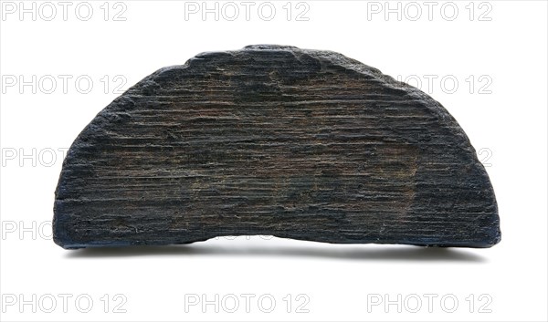 Fragment, half wooden lid of oak, lid closure part holder soil find oak wood timber 13.0 d 1.3 cut sawn planed cut Fragment