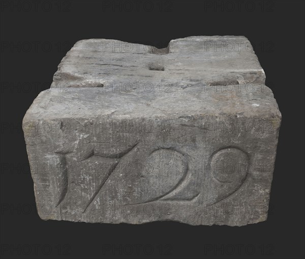 Facing brick with date 1729 of the Soetenbrug, facing brick foundation stone building component slate stone, minced Rectangular