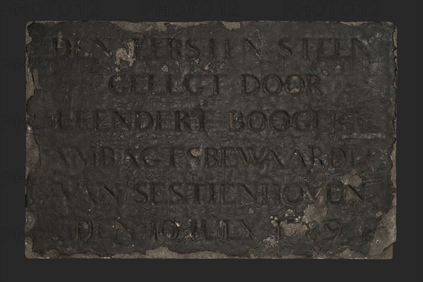 Facade stone with text The first stone ... Leendert Boogert ... Sestienhoven ... 1789, facing brick building part stone, minced